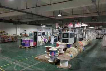 عملية ومعدات تصنيع كابلات الطاقة