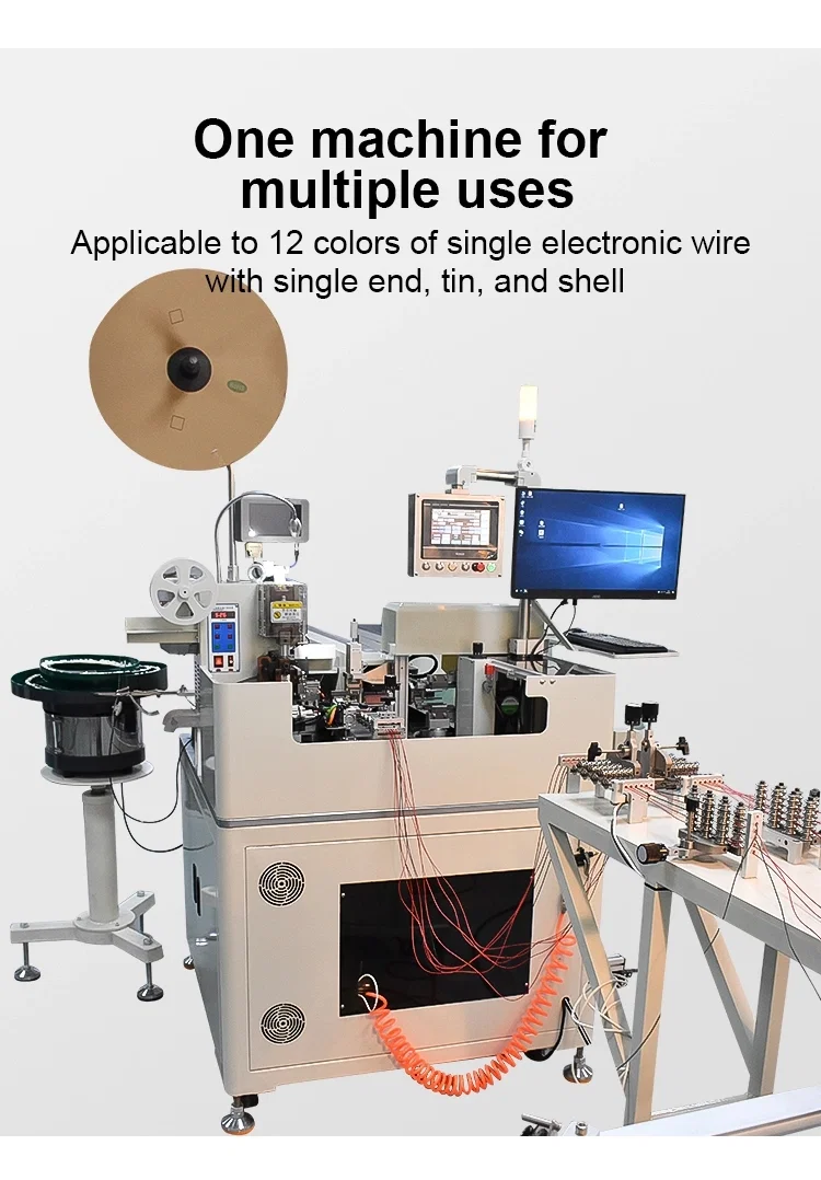 أسلاك متعددة تخترق المقابس البلاستيكية قذيفة ، آلة تعليب العقص الطرفية لموضع تجريد الأسلاك ، عرض آلة إدخال غلاف بلاستيكي 