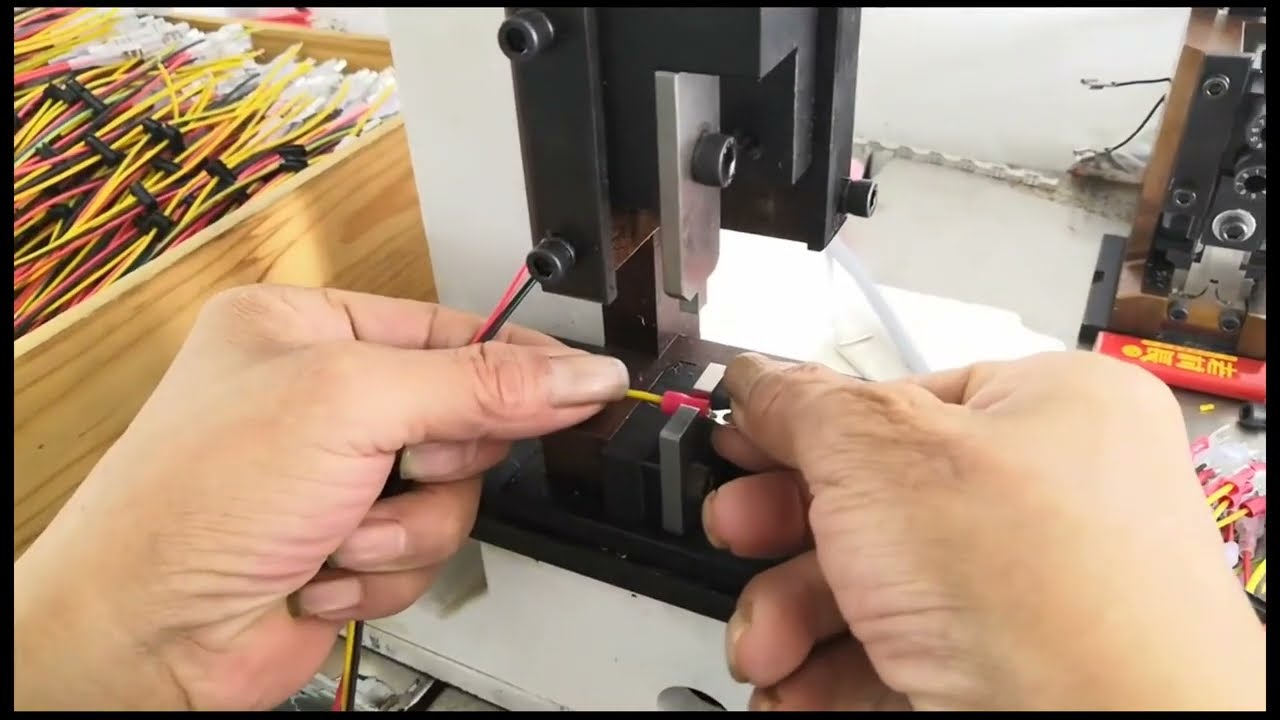 Loose Tubular Insulated Type O Or Type Y Terminal Crimp Crimping Machine Mould For Wire Harness